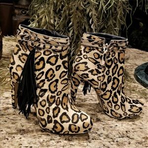 Sam Edelman Leopard Ankle Boots size 8